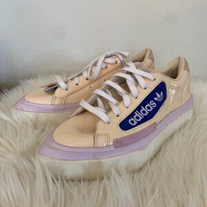 Adidas Hypersleek Point Sneaker